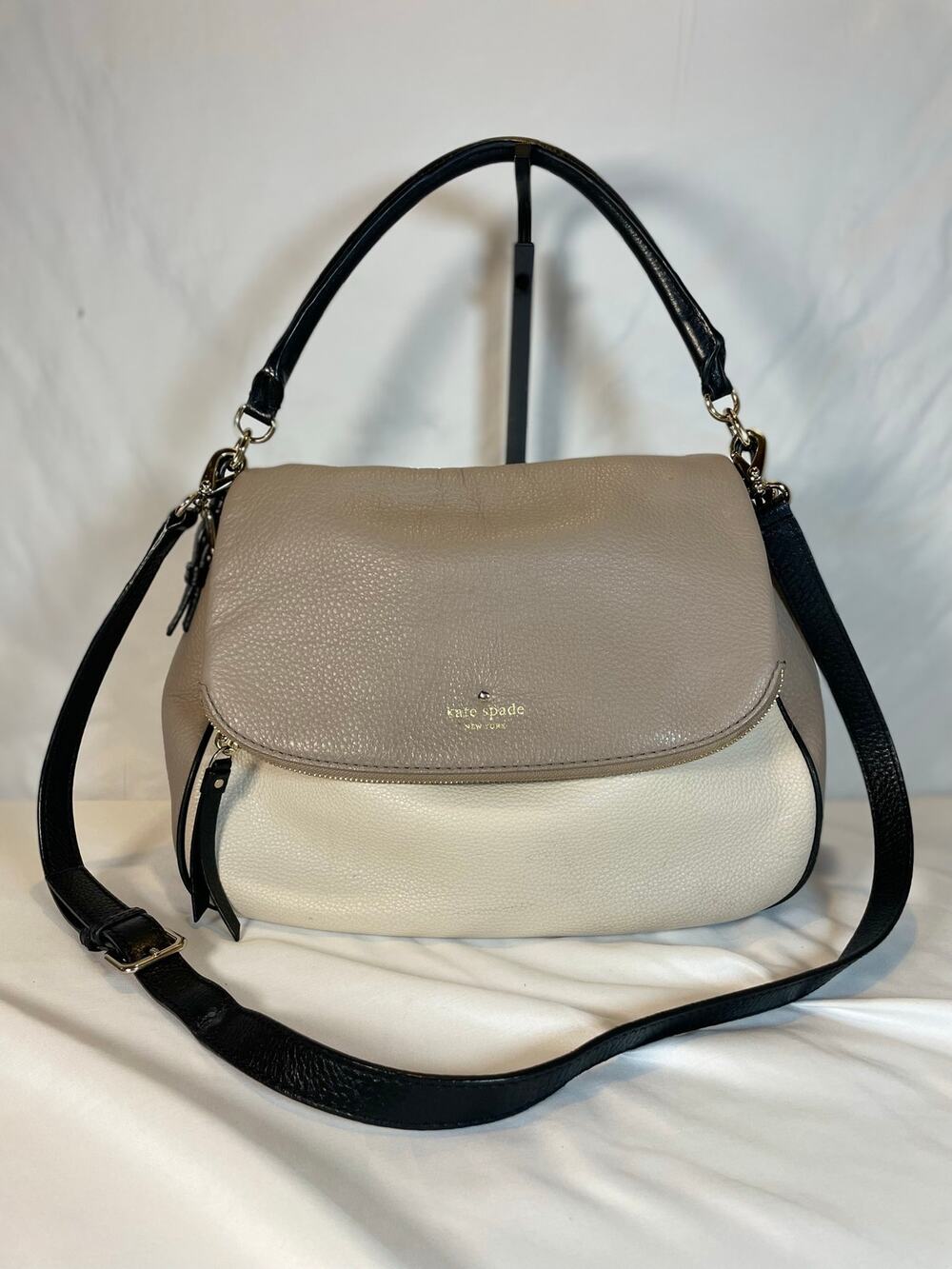 Kate Spade New York Pebbled Leather Shoulder Bag Crossbody Taupe Cream Black